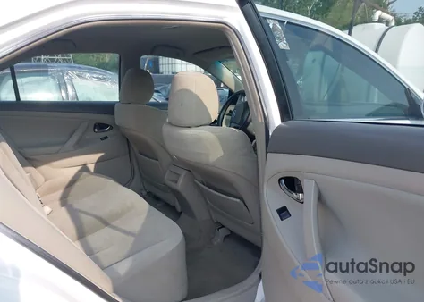 2009 Toyota Camry Le z USA, uszkodzony, nr VIN 4T1BE46K49U876680